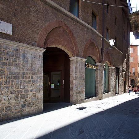 Il Tolomei - Central In The Middle Of Main Street 锡耶纳 客房 照片