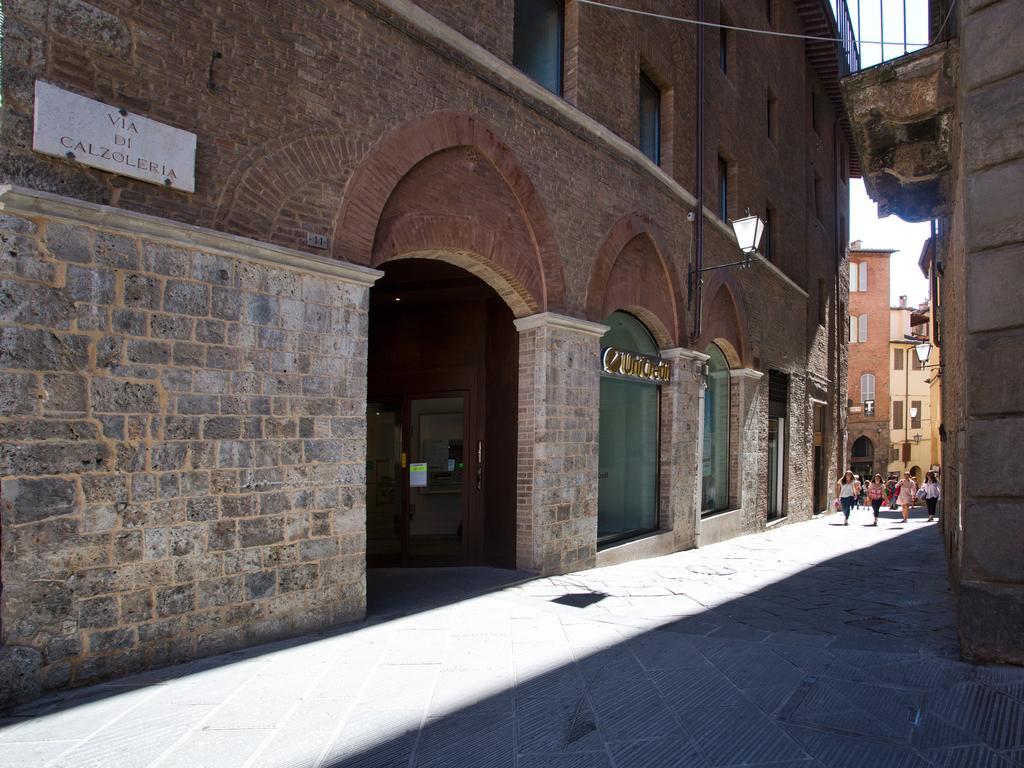 Il Tolomei - Central In The Middle Of Main Street 锡耶纳 客房 照片