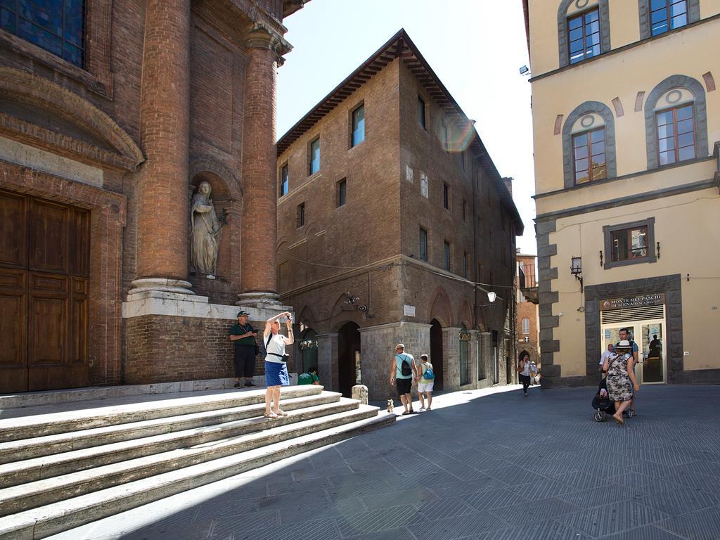 Il Tolomei - Central In The Middle Of Main Street 锡耶纳 客房 照片